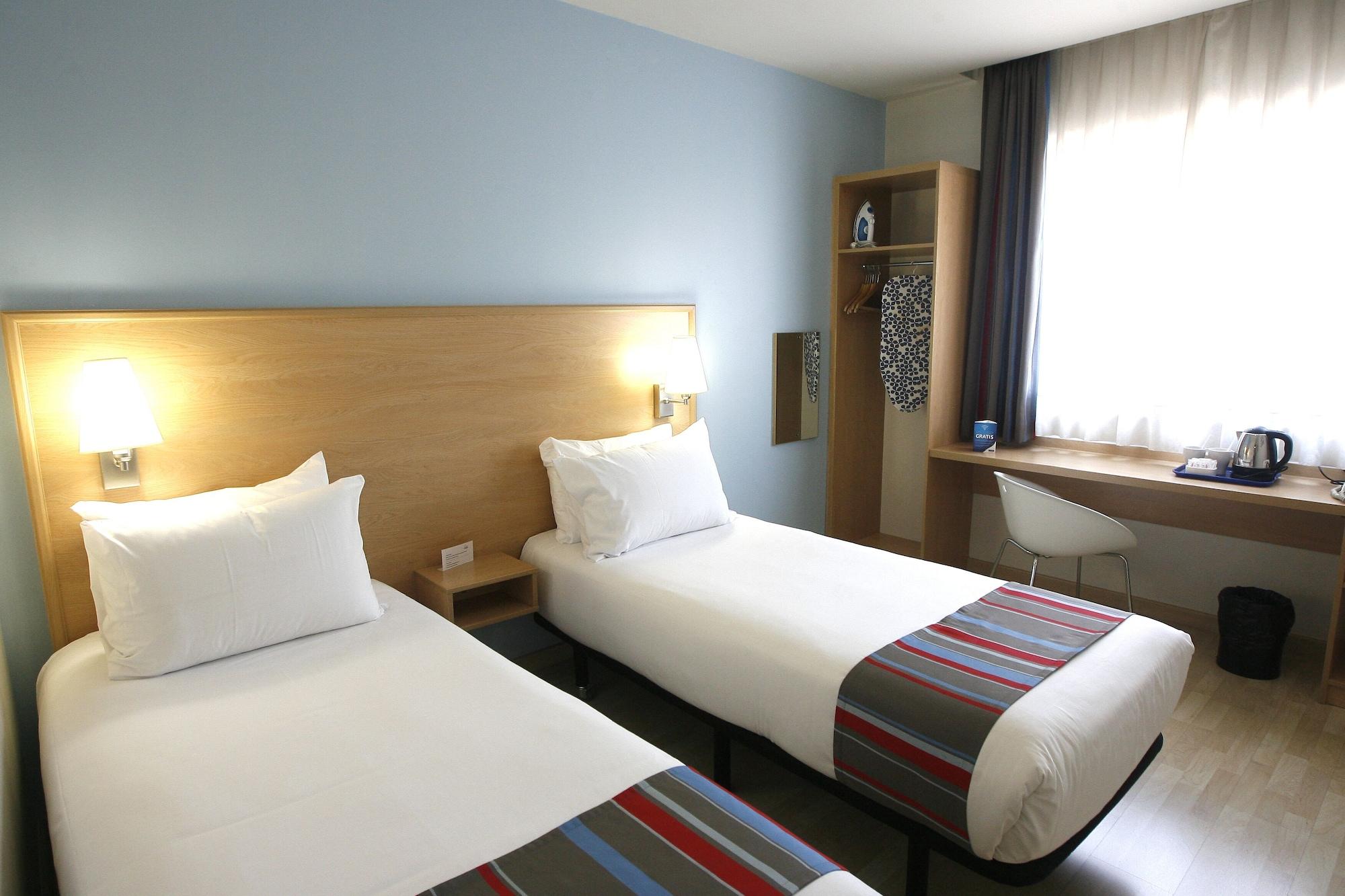 Travelodge Madrid Metropolitano Bagian luar foto