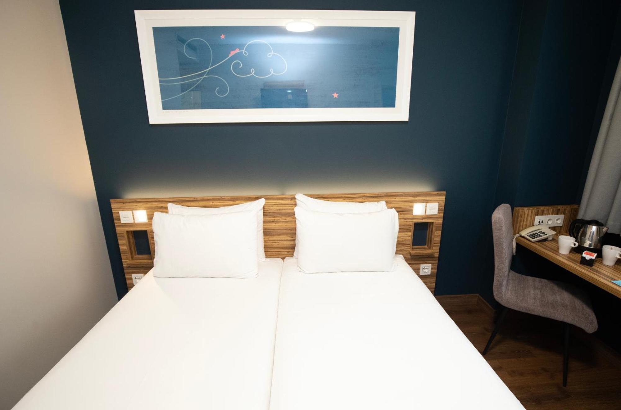 Travelodge Madrid Metropolitano Ruang foto