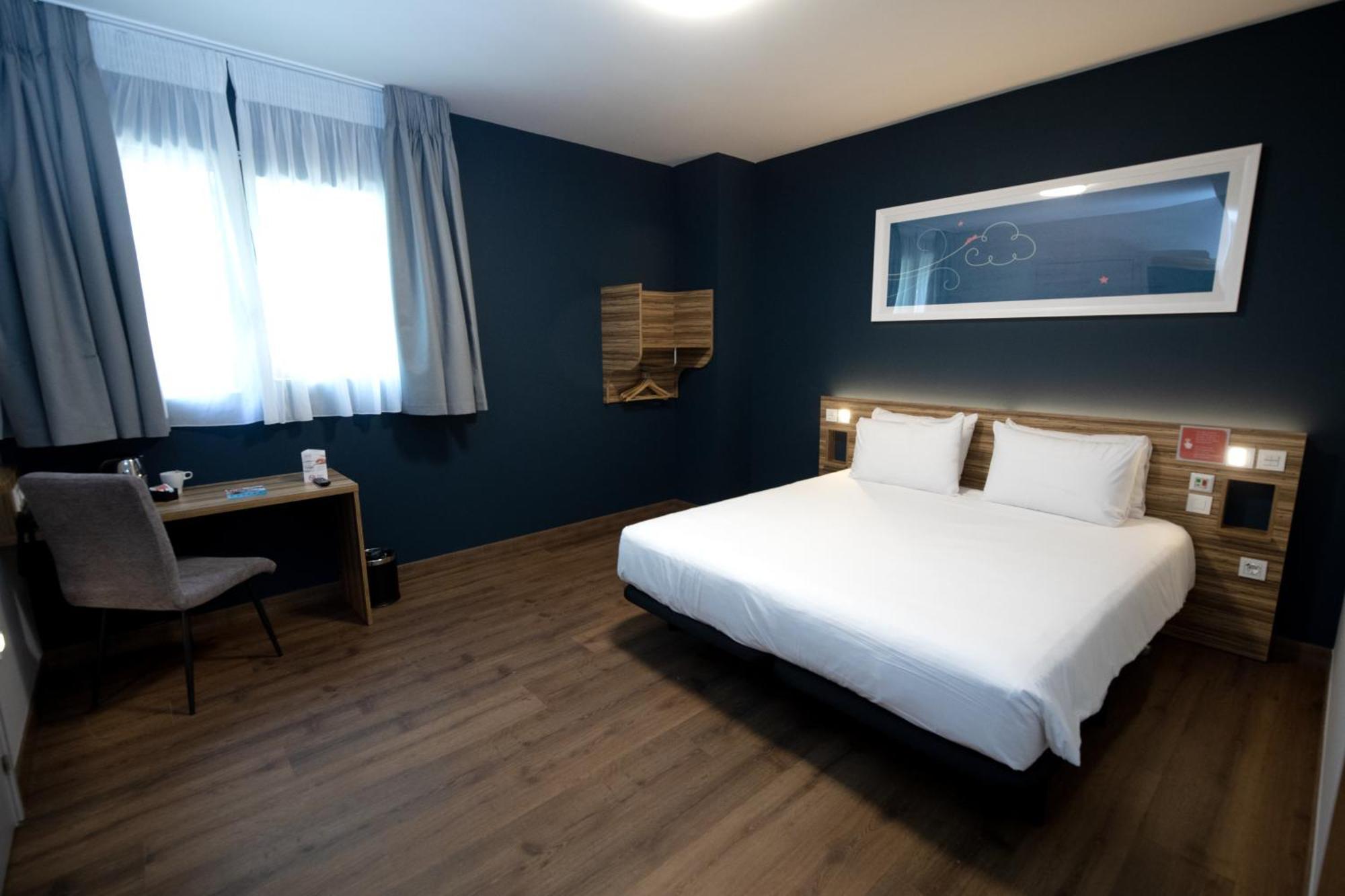 Travelodge Madrid Metropolitano Ruang foto