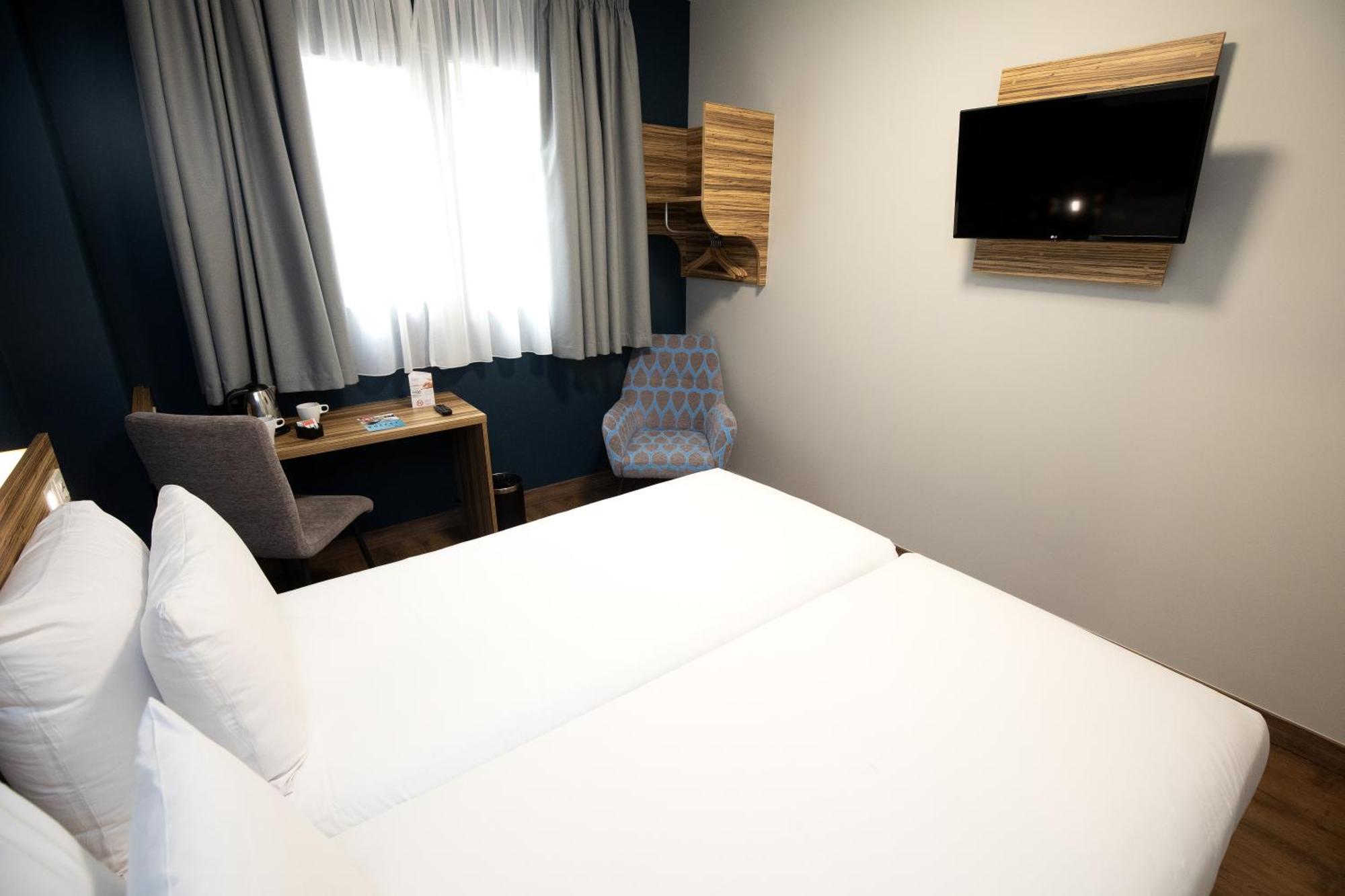 Travelodge Madrid Metropolitano Ruang foto