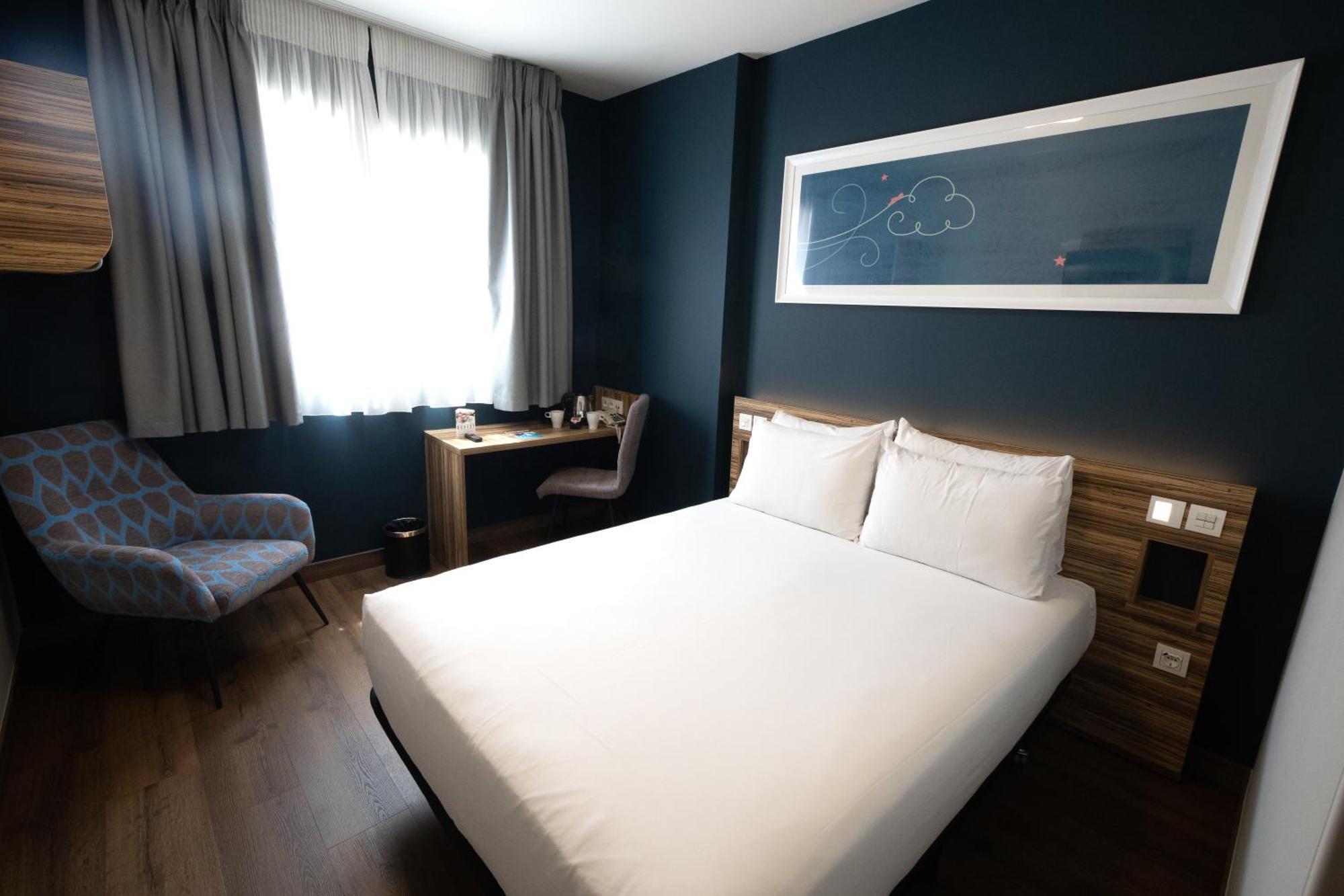 Travelodge Madrid Metropolitano Ruang foto